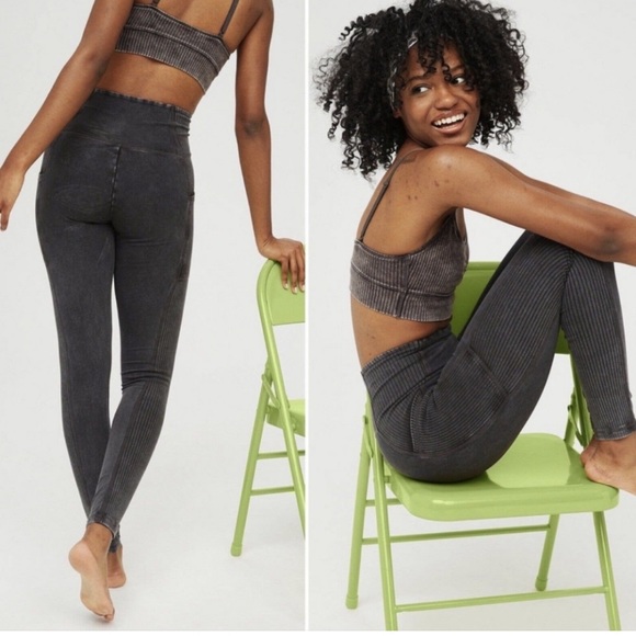 aerie Pants - OFFLINE AERIE BLACK ACID WASH RIBBED LEGGING